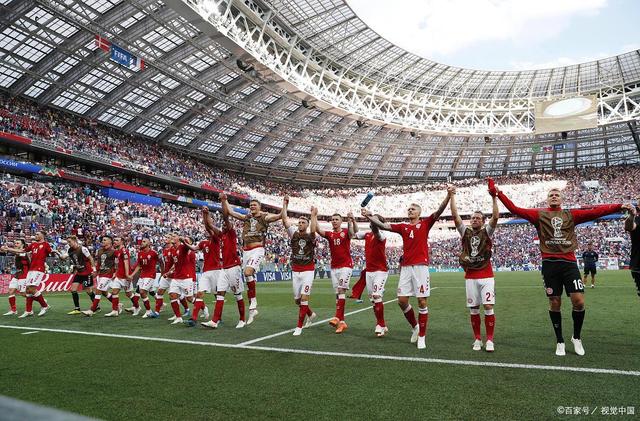 曼城横扫拜仁，加维高光表现