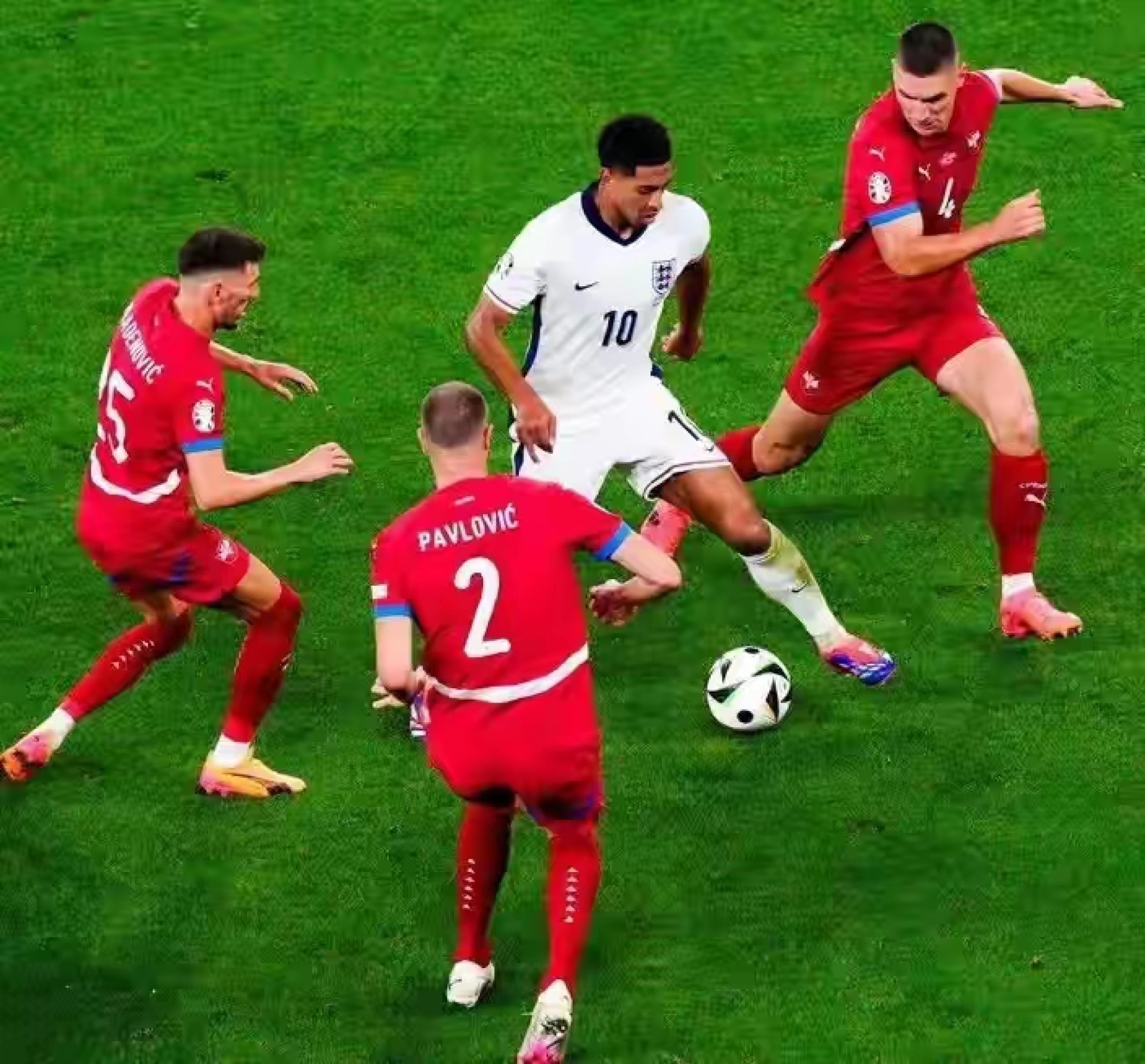 波兰力克尤文，贝林厄姆带队取胜