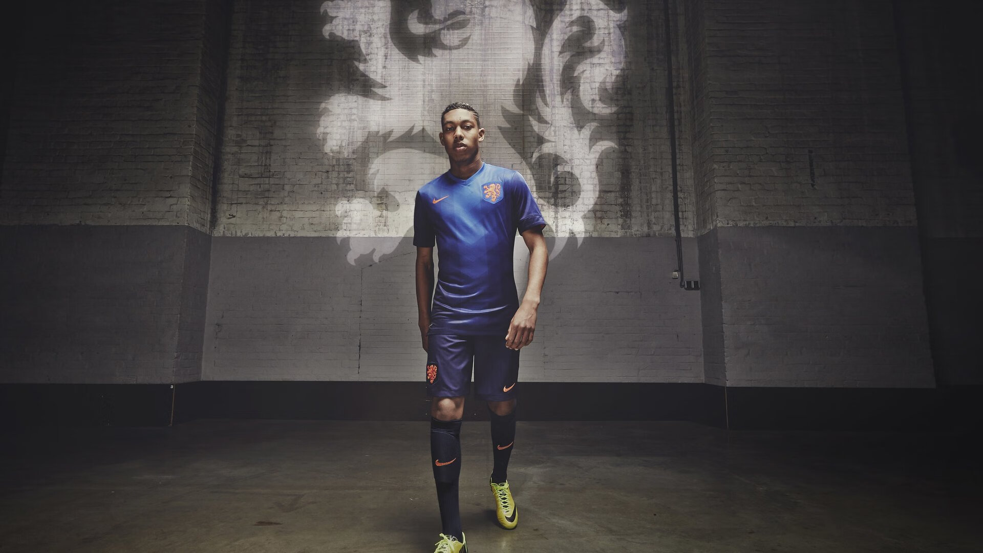 奥斯梅恩一剑封喉，皇马主场大胜让塞维利亚提前缴械