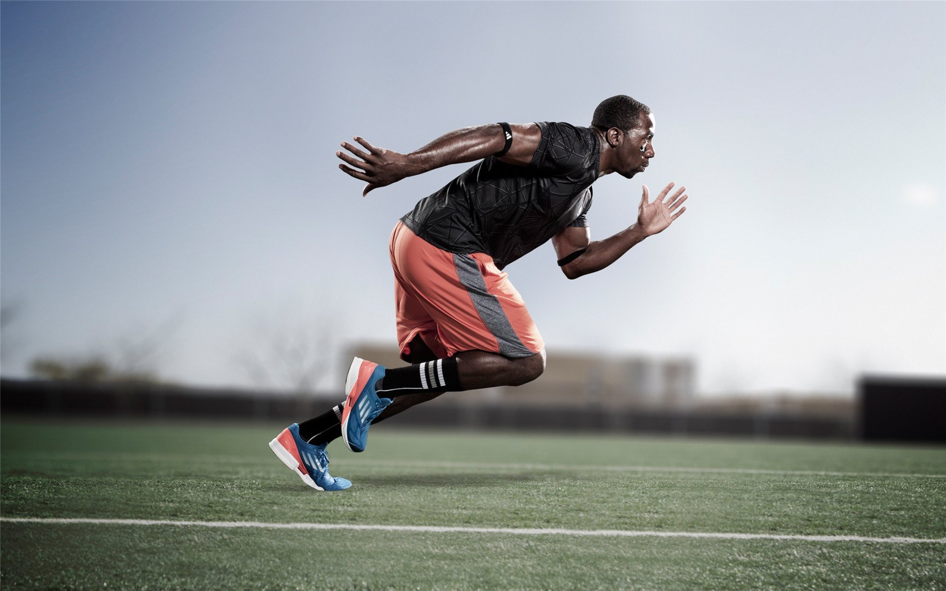 黄蜂翻盘独行侠，英超争冠焦点战的跨体育启示